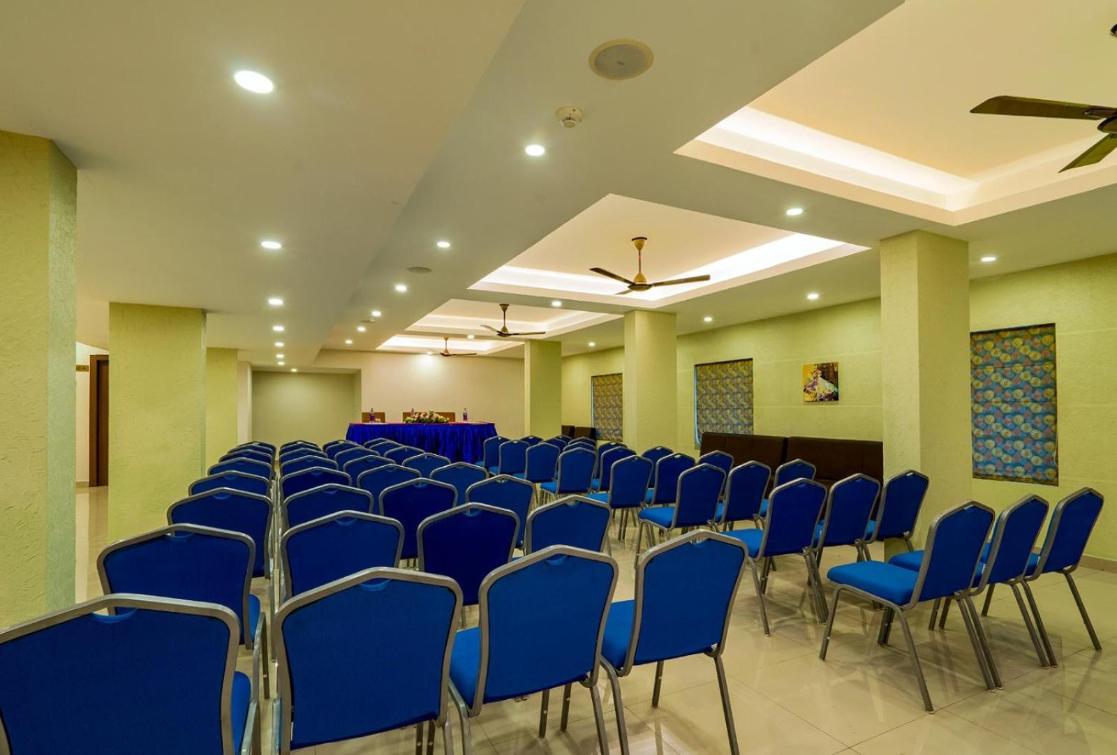Hotel Malika Residency Ettumanoor Dış mekan fotoğraf